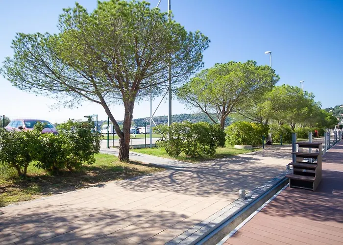 Stella Blue Floating House