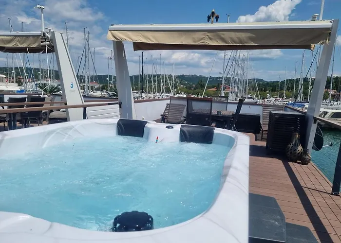 Stella Blue Floating House * Portorož